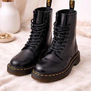 Dr. Martens 1460 Black Smooth Leather Lace-Up Boots Size 8 Women